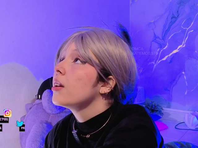 Katemoss70 live cam on BongaCams