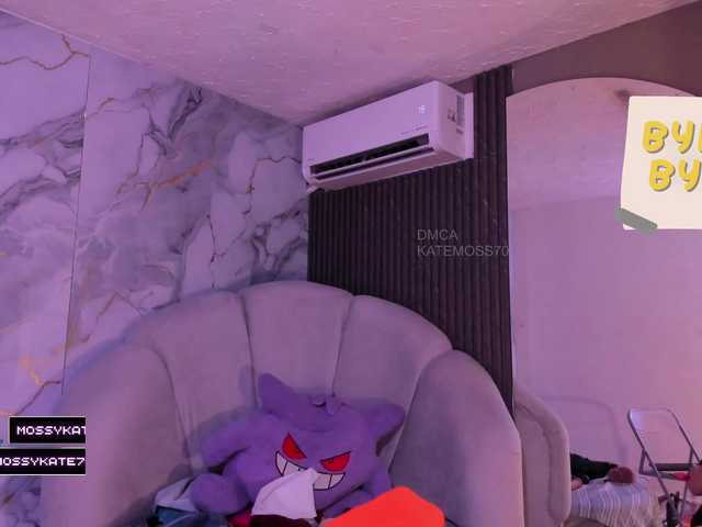 Katemoss70 live cam on BongaCams