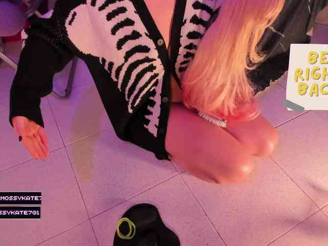 Katemoss70 webcam