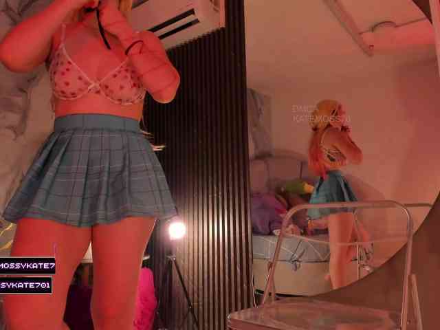 Katemoss70 Live Webcam on BongaCams