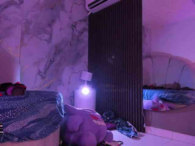 Katemoss70 webcam
