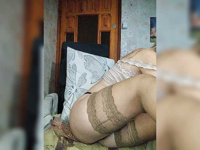 Liilu2929 live webcam show