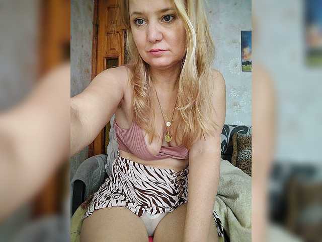Liilu2929 live webcam show
