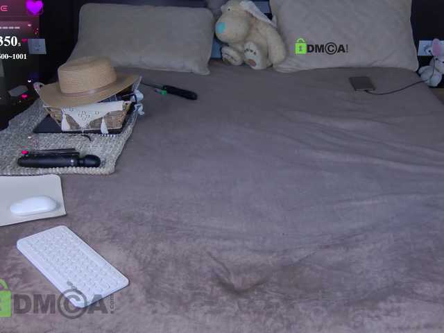 FLUFFY_BEAUTY live cam preview