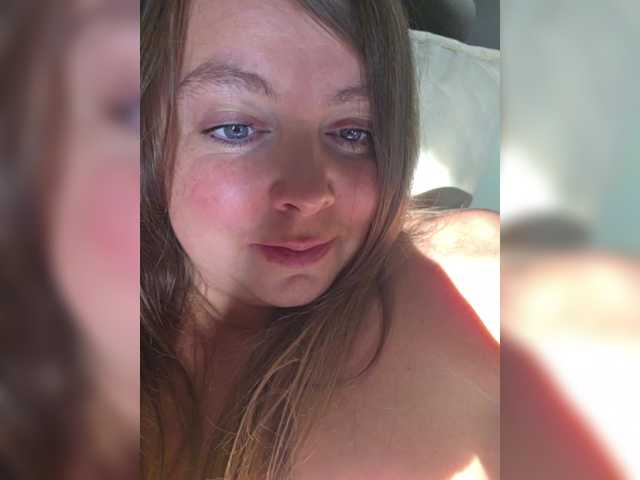 le modèle FLUFFY_BEAUTY est en webcam porno dans un show sur le site bongacams, il possède les tags suivants: White/Caucasian,Brunette,Hairy
