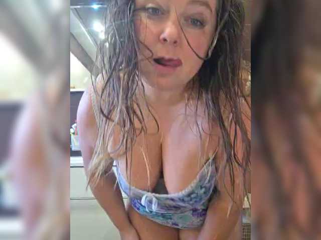 HairyCrotch live cam preview