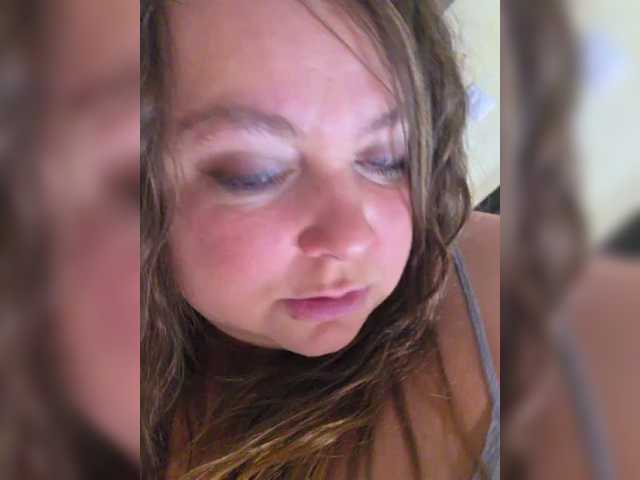 FLUFFY_BEAUTY live cam preview