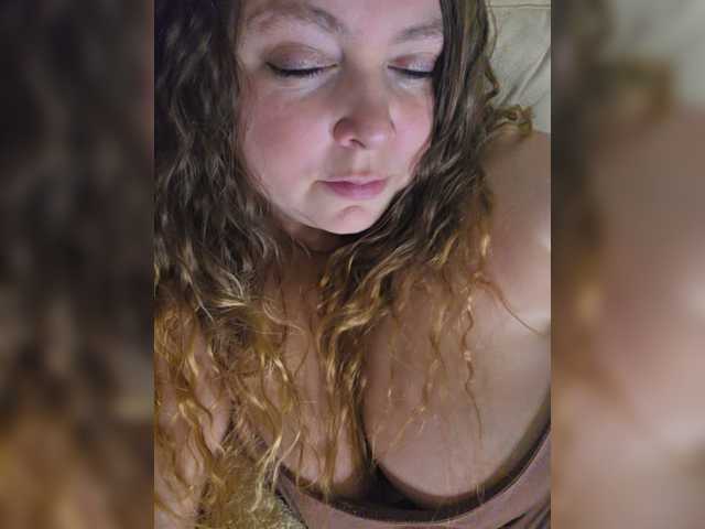 HairyCrotch live cam