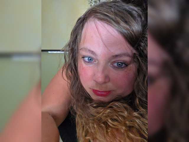 FLUFFY_BEAUTY webcam