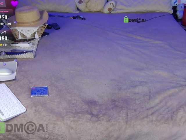 FLUFFY_BEAUTY live cam preview