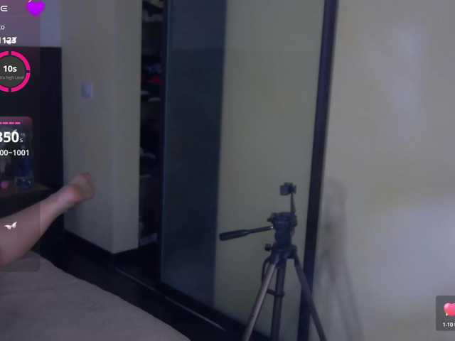 HairyCrotch's BongaCams show and profile