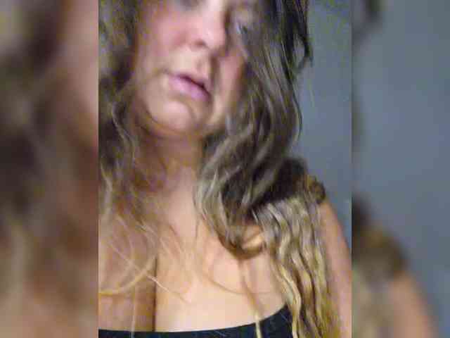 FLUFFY_BEAUTY webcam