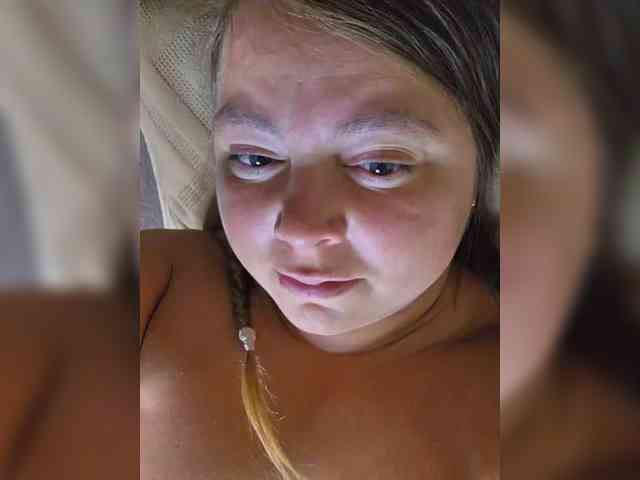 FLUFFY_BEAUTY webcam