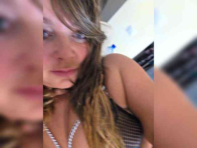 FLUFFY_BEAUTY webcam