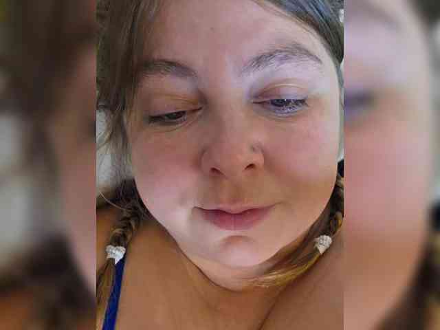 FLUFFY_BEAUTY webcam