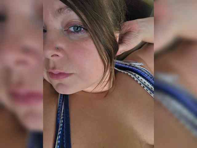 FLUFFY_BEAUTY webcam