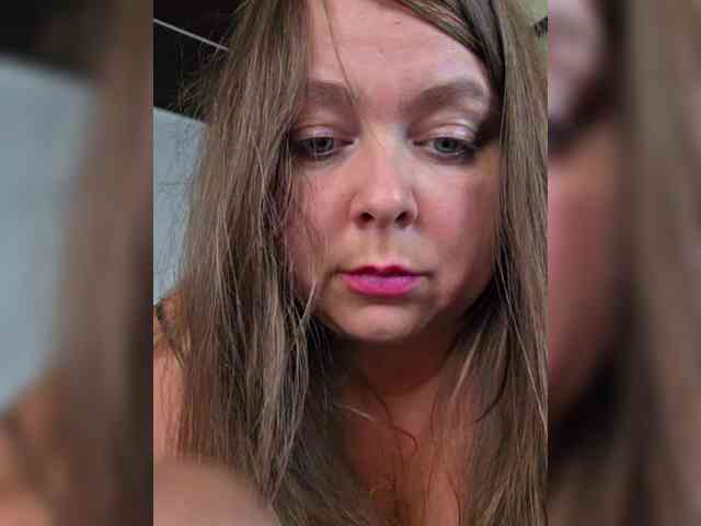 FLUFFY_BEAUTY webcam