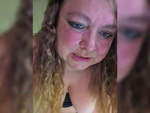 FLUFFY_BEAUTY webcam