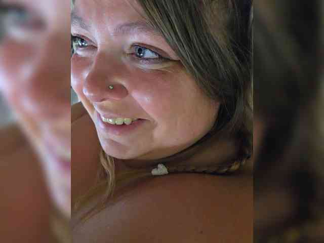 FLUFFY_BEAUTY webcam