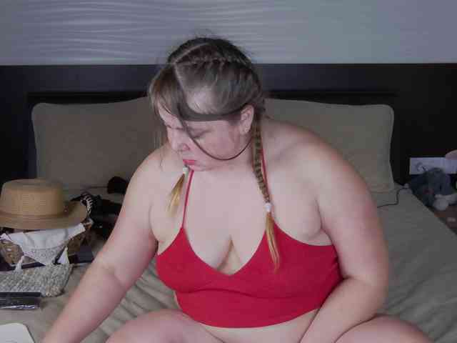 FLUFFY_BEAUTY webcam