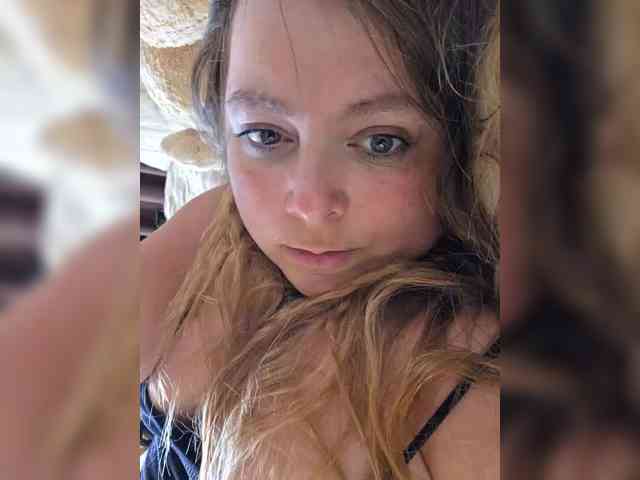 FLUFFY_BEAUTY webcam