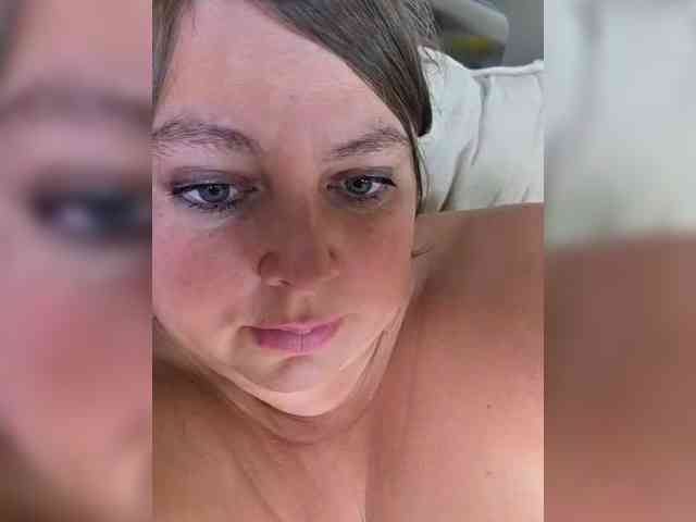 FLUFFY_BEAUTY webcam