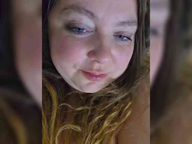 FLUFFY_BEAUTY webcam
