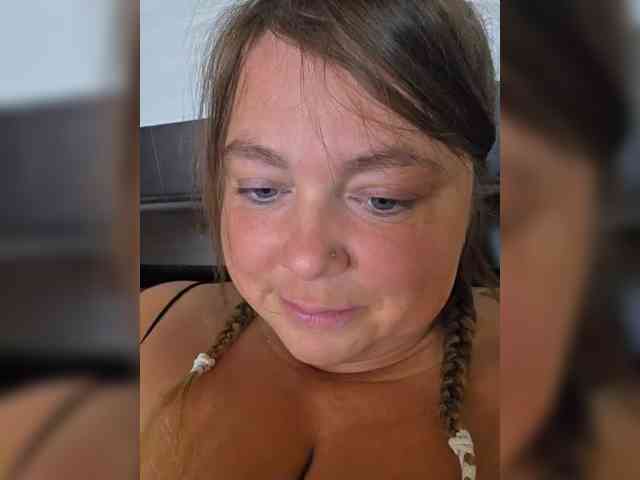 FLUFFY_BEAUTY webcam