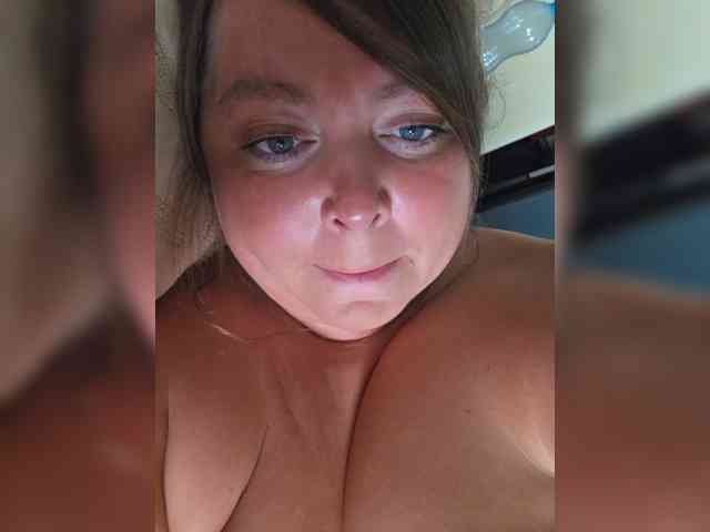 FLUFFY_BEAUTY webcam