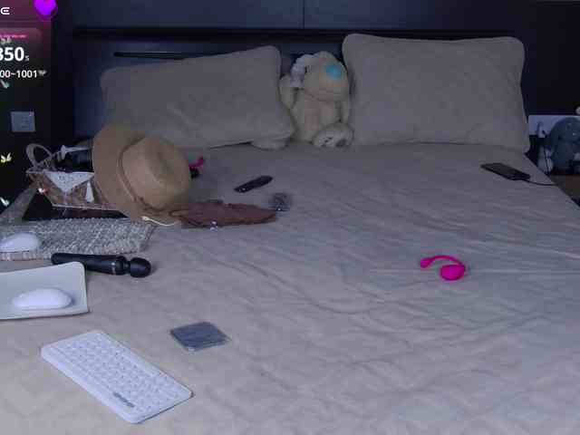 FLUFFY_BEAUTY webcam