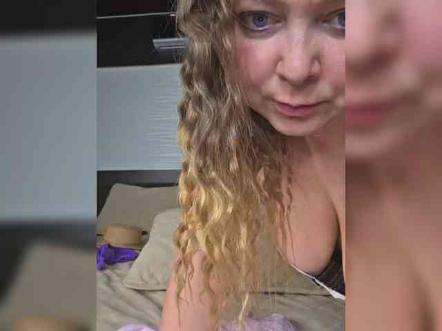 FLUFFY_BEAUTY webcam