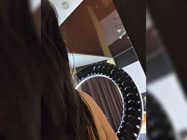 FLUFFY_BEAUTY webcam