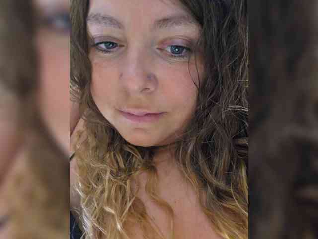 FLUFFY_BEAUTY webcam