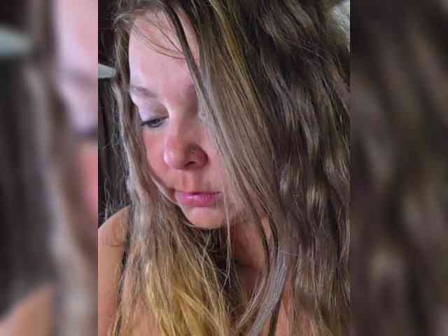 FLUFFY_BEAUTY webcam