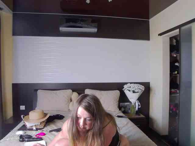 Modella: FLUFFY_BEAUTY