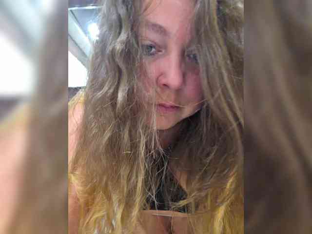 FLUFFY_BEAUTY webcam