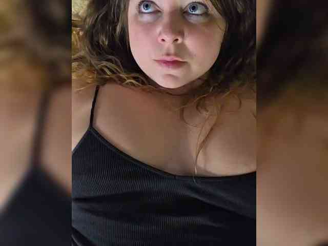 FLUFFY_BEAUTY webcam