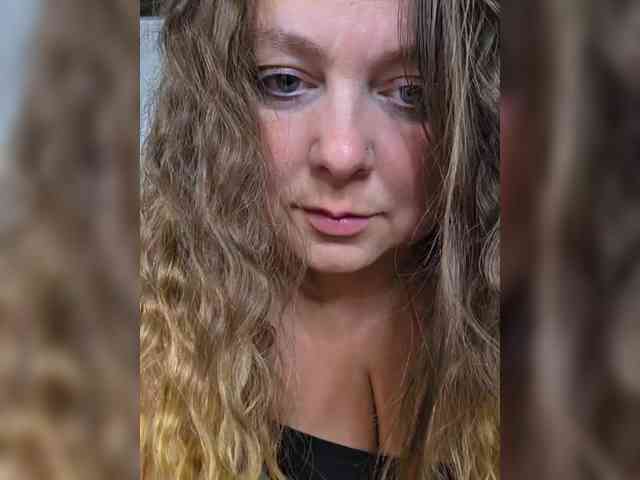 FLUFFY_BEAUTY webcam