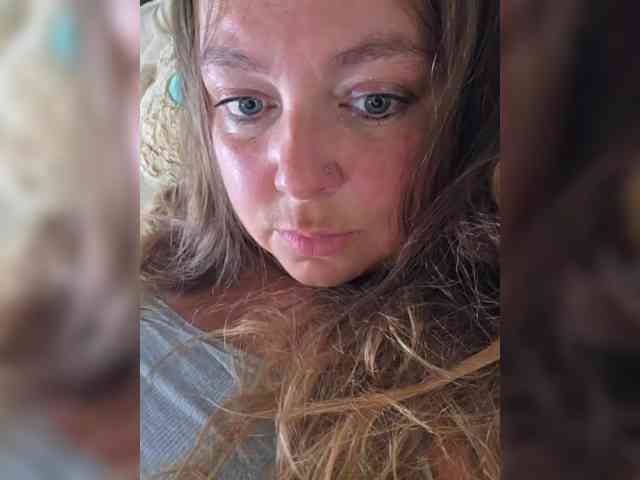 FLUFFY_BEAUTY webcam