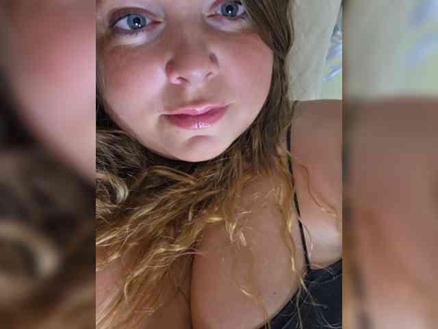 FLUFFY_BEAUTY webcam