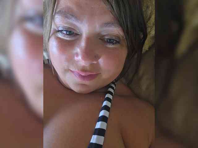 FLUFFY_BEAUTY webcam
