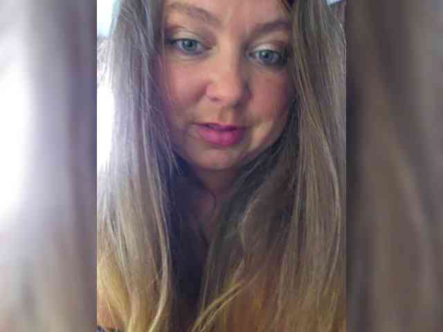 FLUFFY_BEAUTY webcam