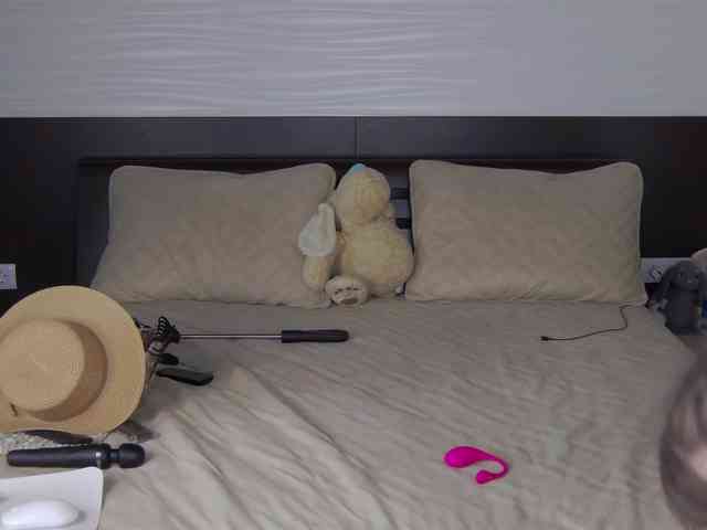 FLUFFY_BEAUTY webcam