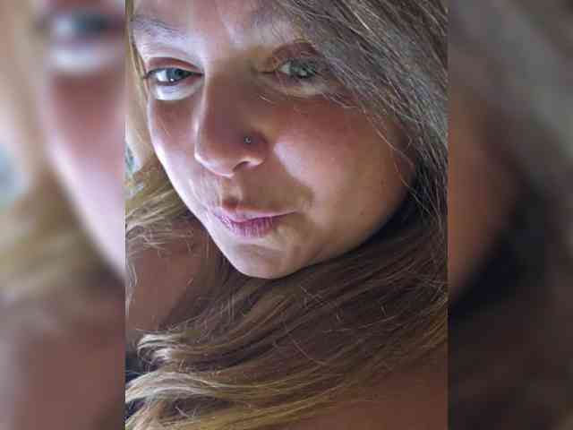 FLUFFY_BEAUTY webcam