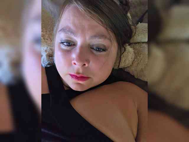FLUFFY_BEAUTY webcam