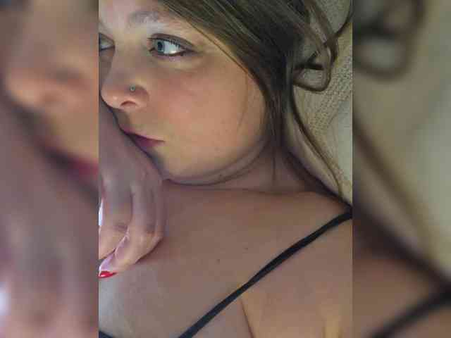 FLUFFY_BEAUTY webcam