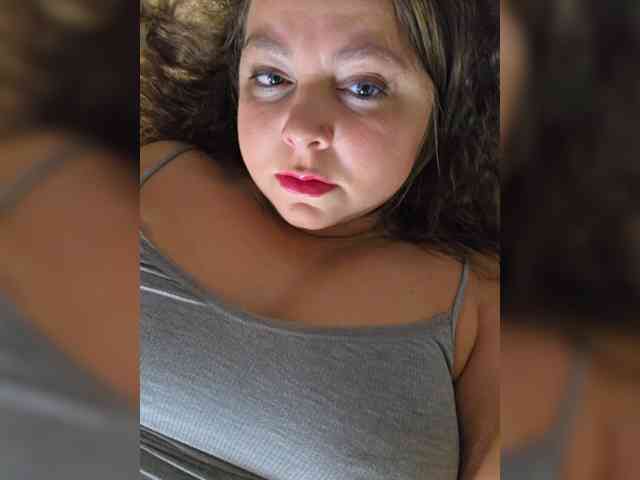 FLUFFY_BEAUTY webcam