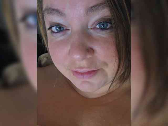 FLUFFY_BEAUTY webcam