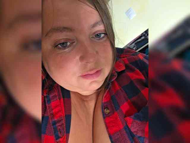 FLUFFY_BEAUTY webcam