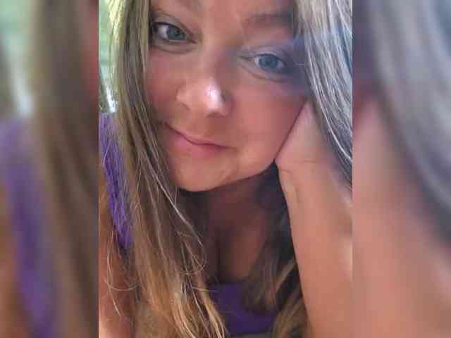 FLUFFY_BEAUTY webcam